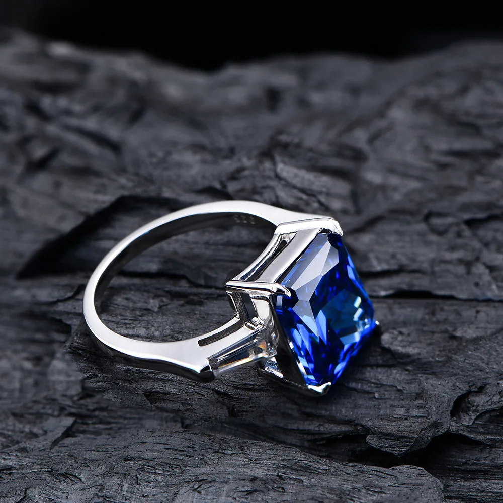 Trendy 925 Sterling Silver Wedding Rings Radiant Cut Diamond 10mm*12mm Royal Blue Emerald 5A Cubic Zirconia Fine Jewelry Rings