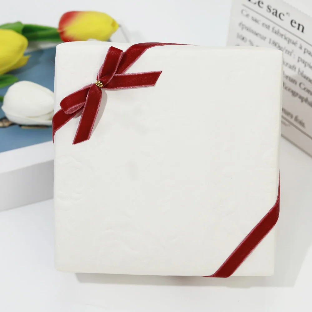 Индивидуальная предварительно привязанная двусторонняя клейкая лента бант 9 мм Роскошная красная бархатная с эластичной петлей для упаковки рождественской коробки