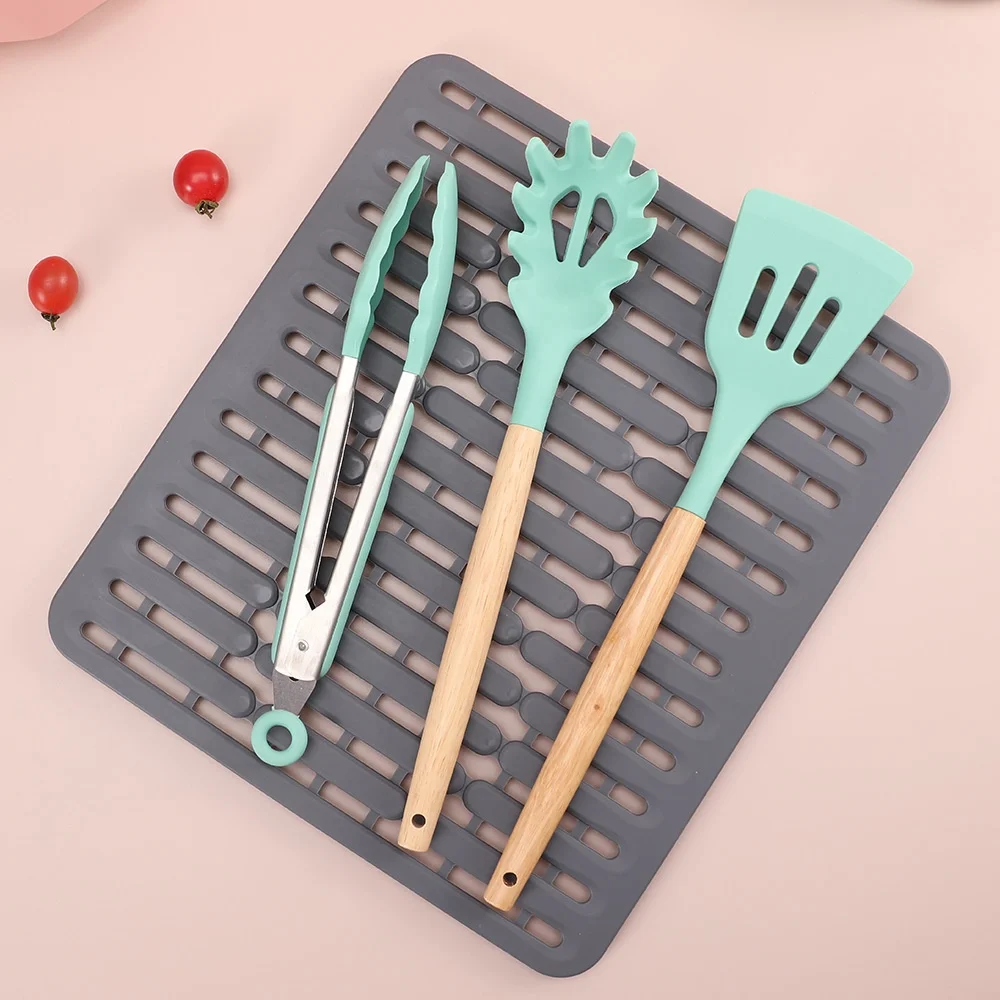 Hot Selling Multi-functional Kitchen Silicone Drying Mat for Dishes Durable Draining Pad Silicone Hot Pot Mat Heat Resistant Mat
