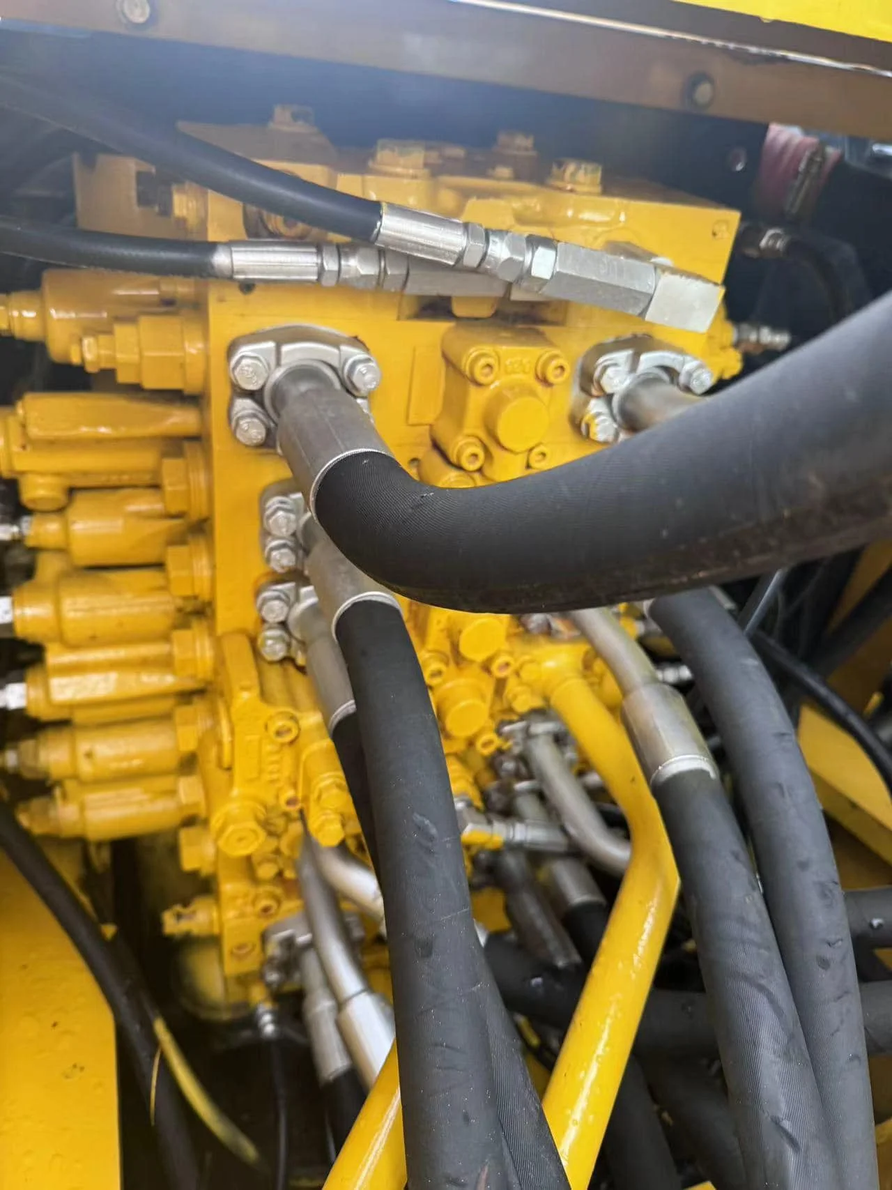 Cheap Used Japan Komatsu PC200-7 PC300 PC350-7 Excavator Used Komatsu 20 Ton Excavator Price PC200