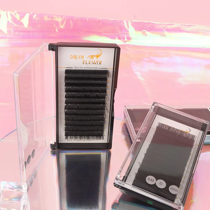 Free Sample of soft and black  russian lash extensions 5-25mm Length with customized lash volume extensions with cashmere extens