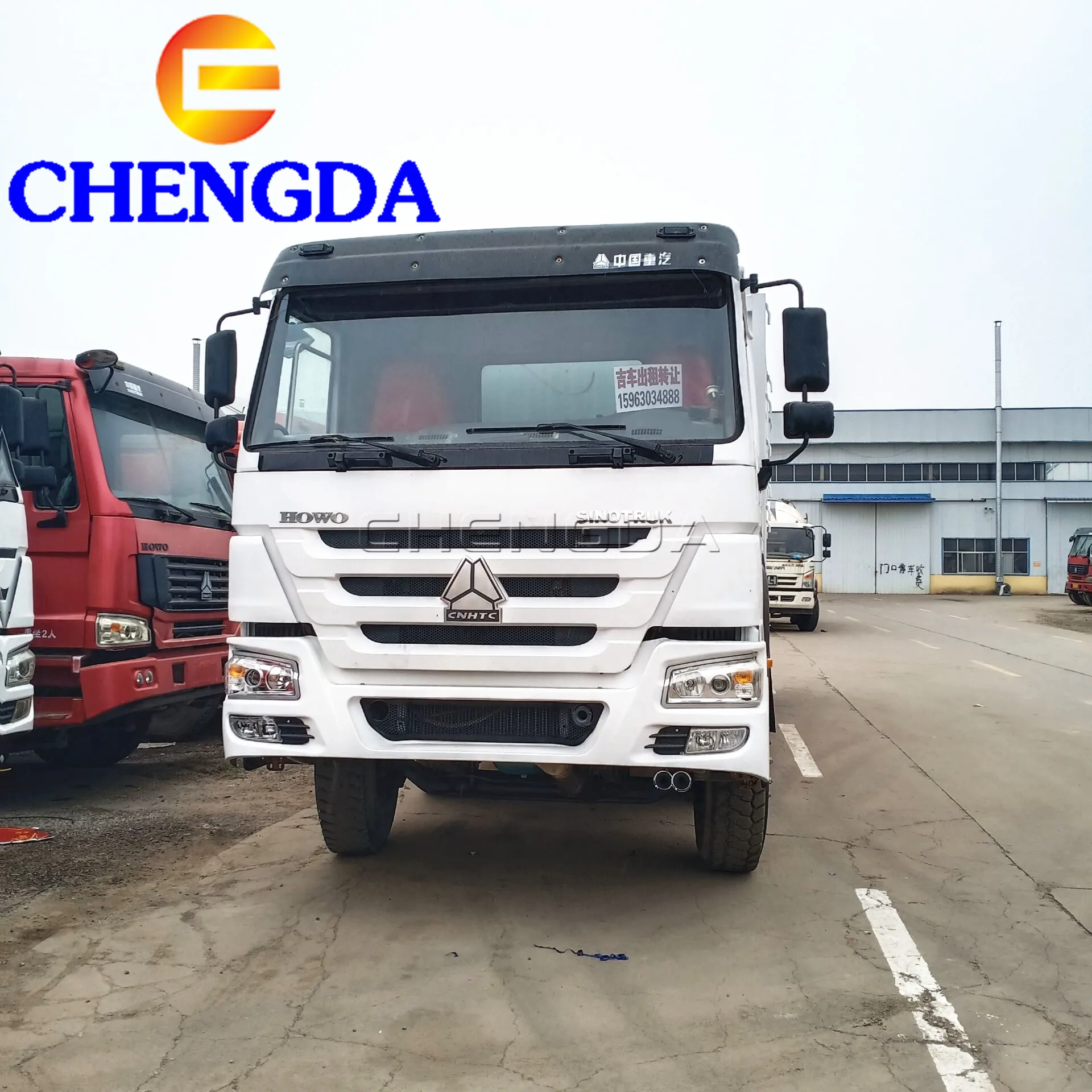 Горячая продажа хорошее качество Sinotruk 371hp Китай тяжелый автомобиль HOWO 8X4 12 трицикл Грузовой Прицеп с плоской платформой для