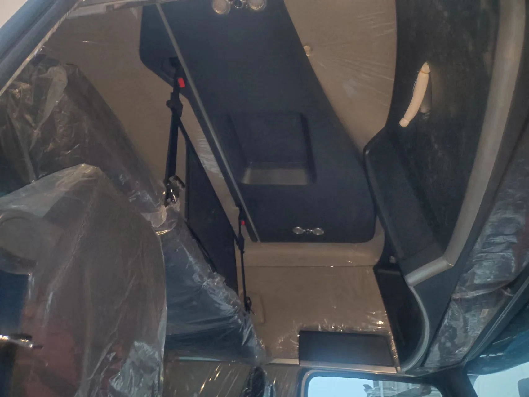 Factory Direct Sales Load Body Parts Cab Assembly Truck T7H Body assembly