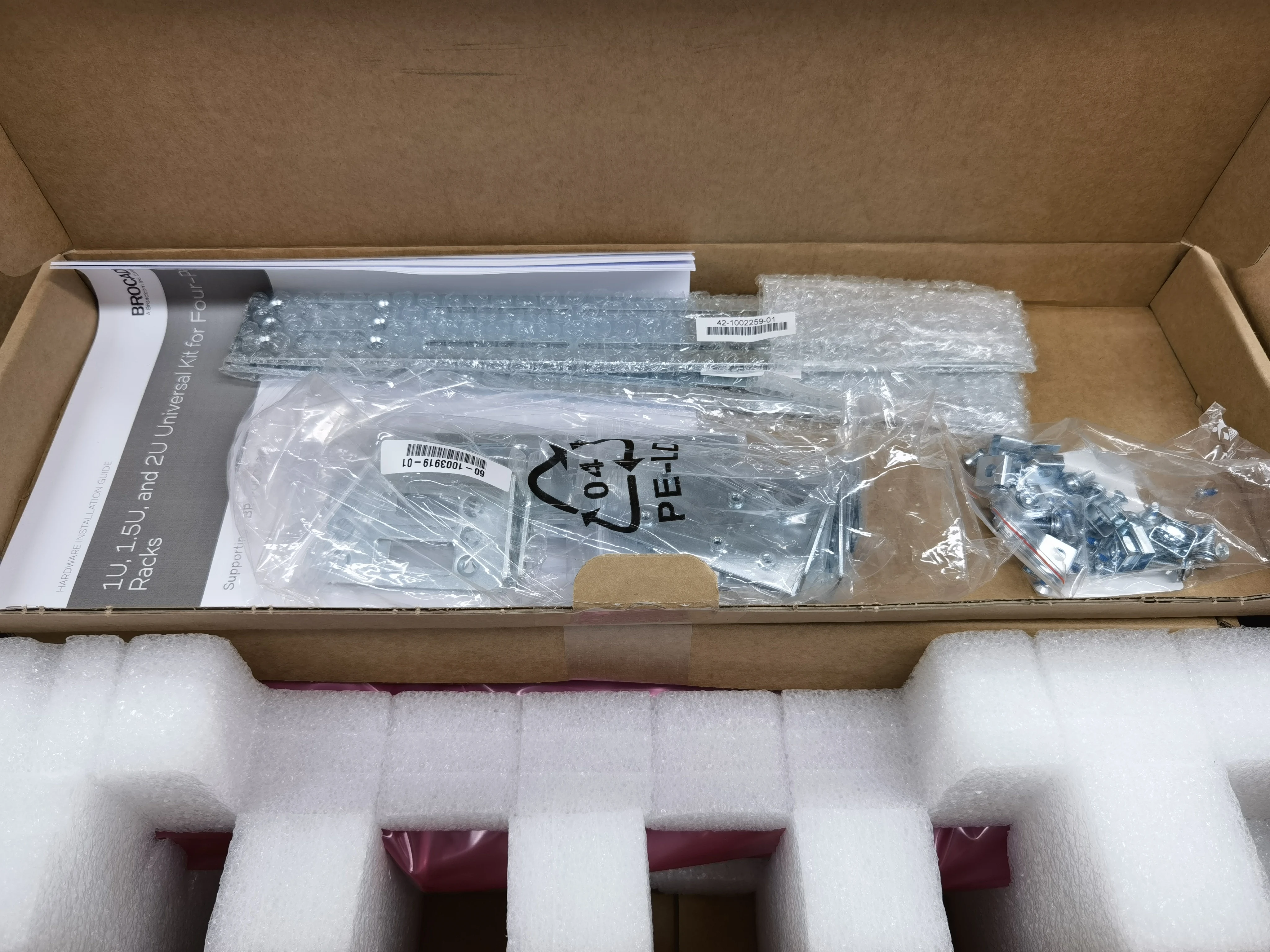 NEW Sealed Brocade G620 48x 32Gb SFP+ +4x QFlex FC Switch (24x 32G Active Ports)