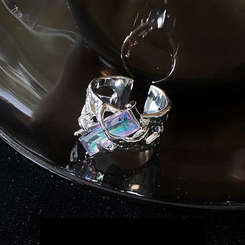 Vintage Lava Liquid Thorn Ruby Ring for Women Men ndex Finger Ring with Red Stone Sweet Cool Style Hollow Out Ring Jewelry