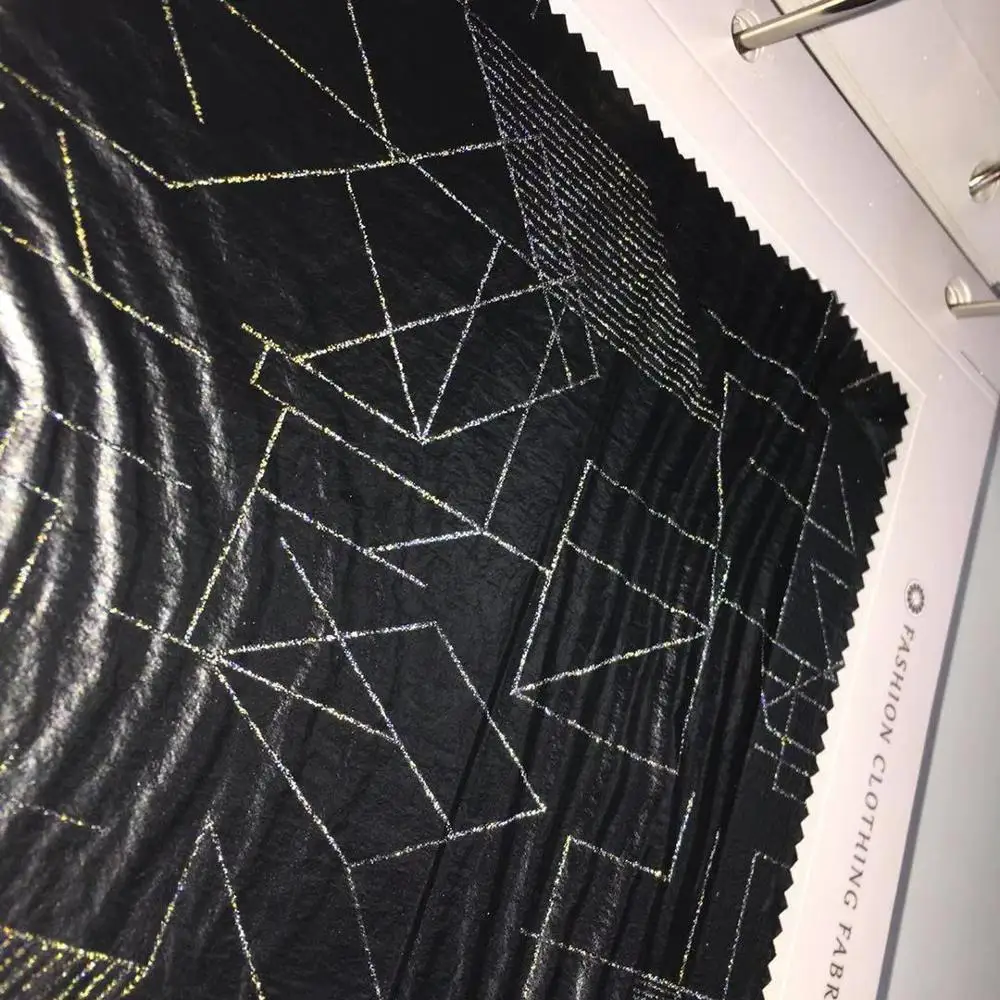 Светоотражающая 100% нейлоновая ткань геометрический узор с полиуретановым покрытием для молодежных курток