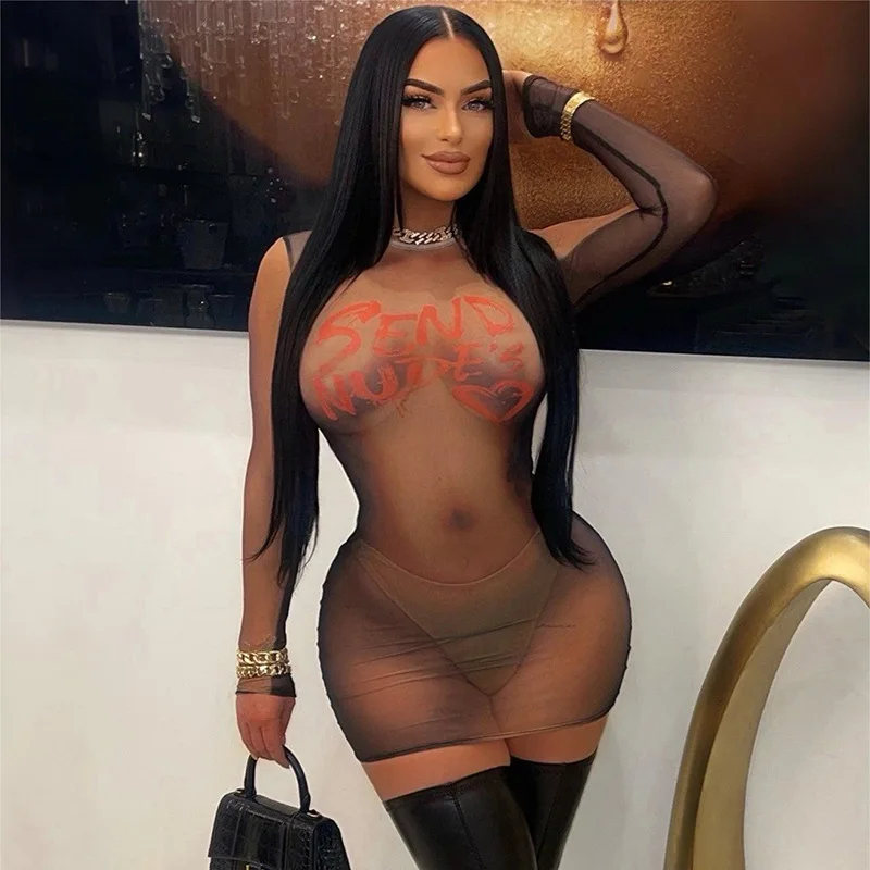 New fashion and personalized print perspective long sleeved buttocks wrapped dress