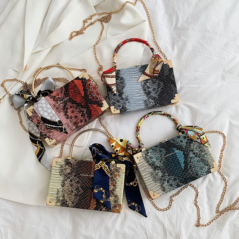 2020 Serpentine pattern square box handbags shoulder crossbody bags snake skin scarves chain clutch