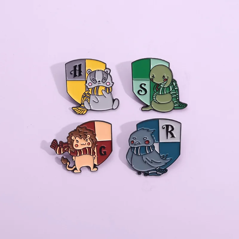 High Quality Anime Cartoon Design Lapel Pin Badge Soft Enamel Metal Pin with Silk Screen Printing for Clothing Accessories