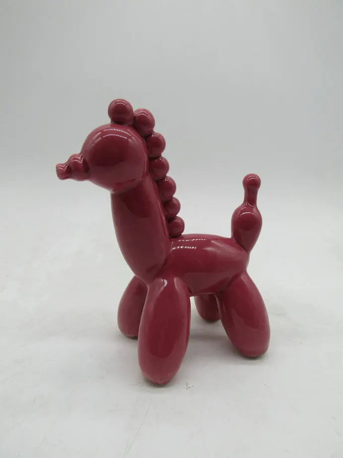 Статуэтка с изображением собаки