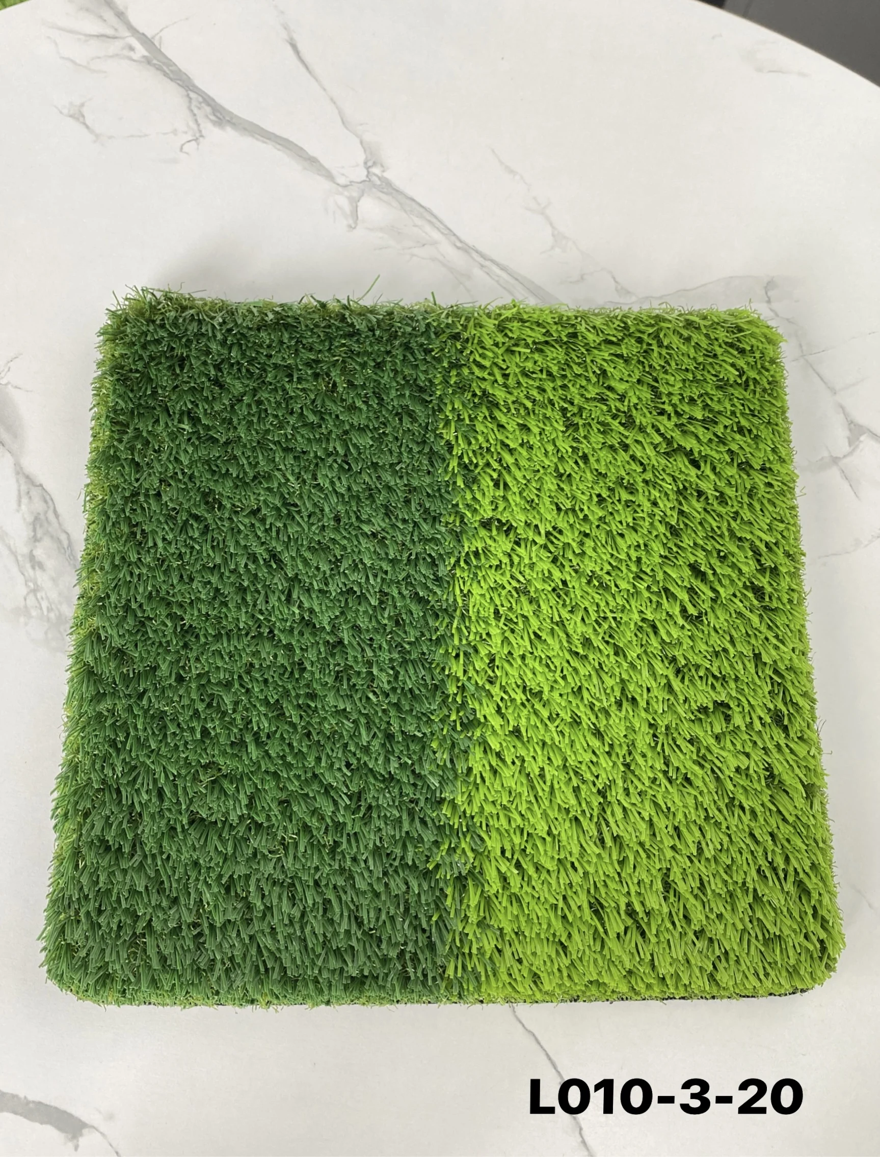 QINGZHOU synthetic mini football turf grass carpet non infill soccer field football carpet artificial grass for rooftop