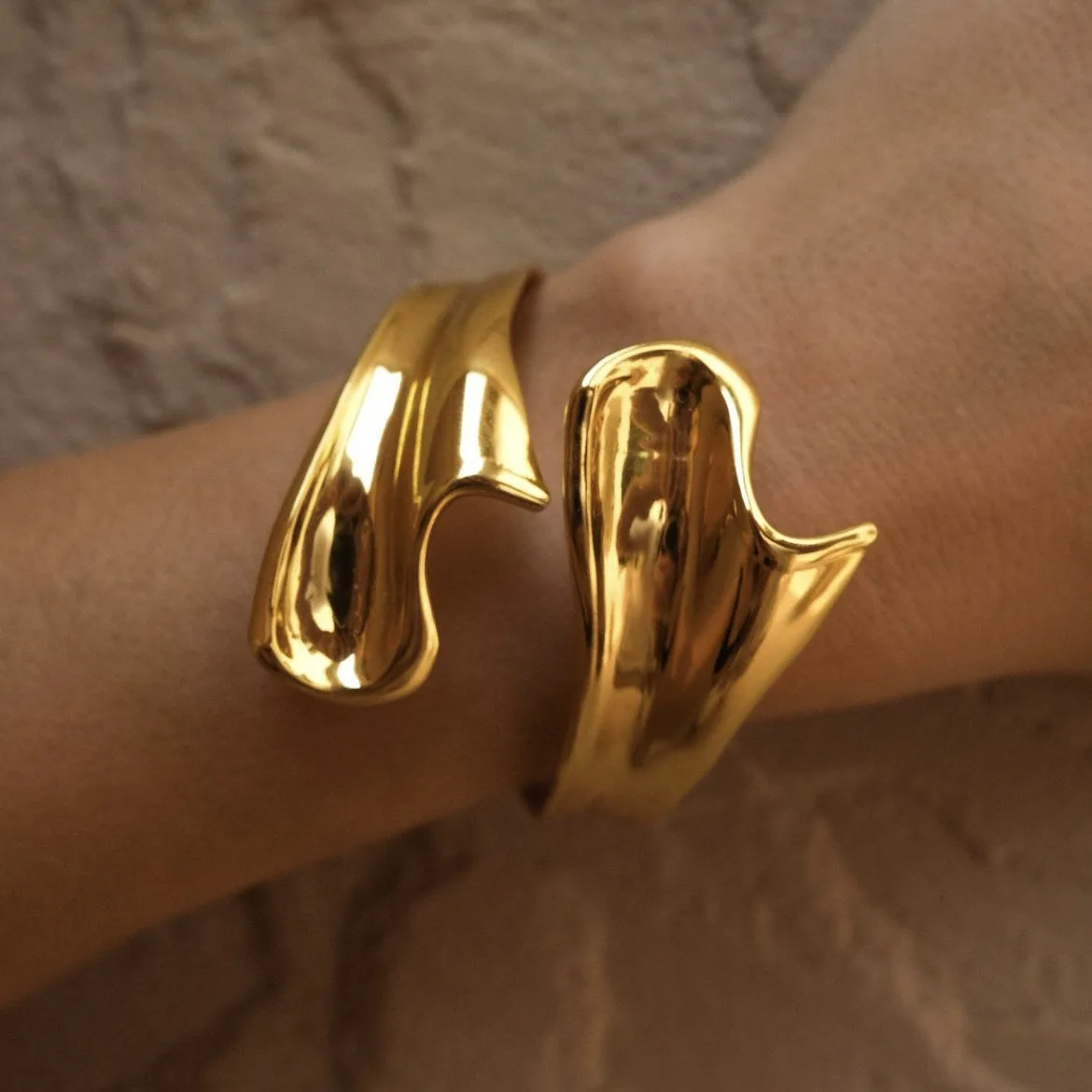 Irregular Gold Silver Plated Exaggerated Alloy Trendy Geometric Party Bangles Spring Snap Open Bracelet