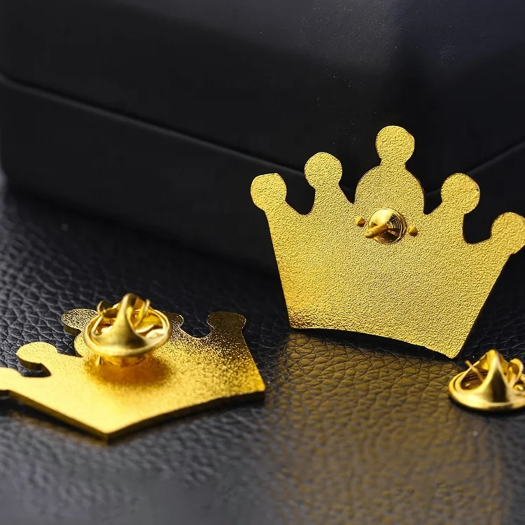 Custom Gold Plated Metal Rhinestone Lapel Pins Crown Shaped Dance Enamel Pin with Diamond
