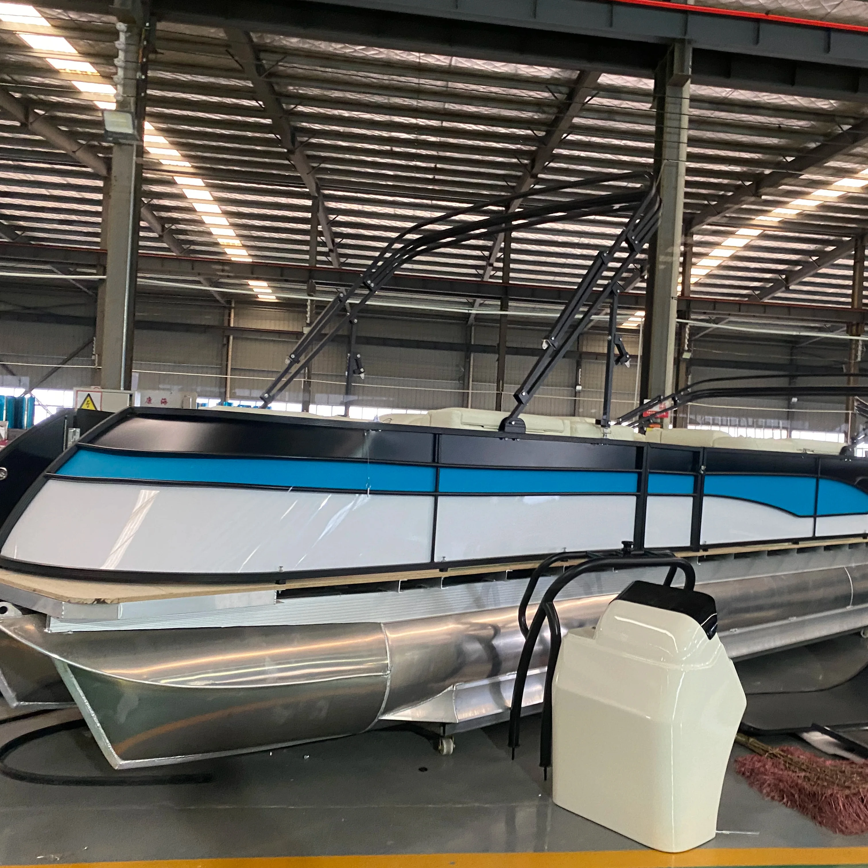 27ft 8.2m CE Certified Allsea Factory Customized Tritoon Outboards Motors Aluminum Pontoon Boat for sale