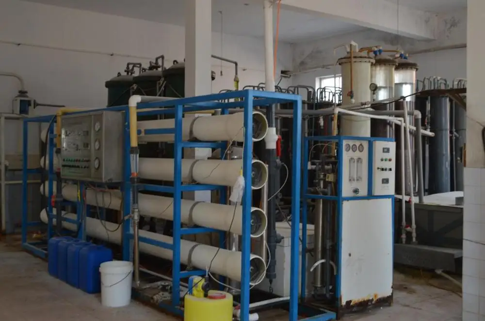 Growing Crystal Materials High Purity min 99.99% Cryolite Na3AlF6 1-10mm Granules