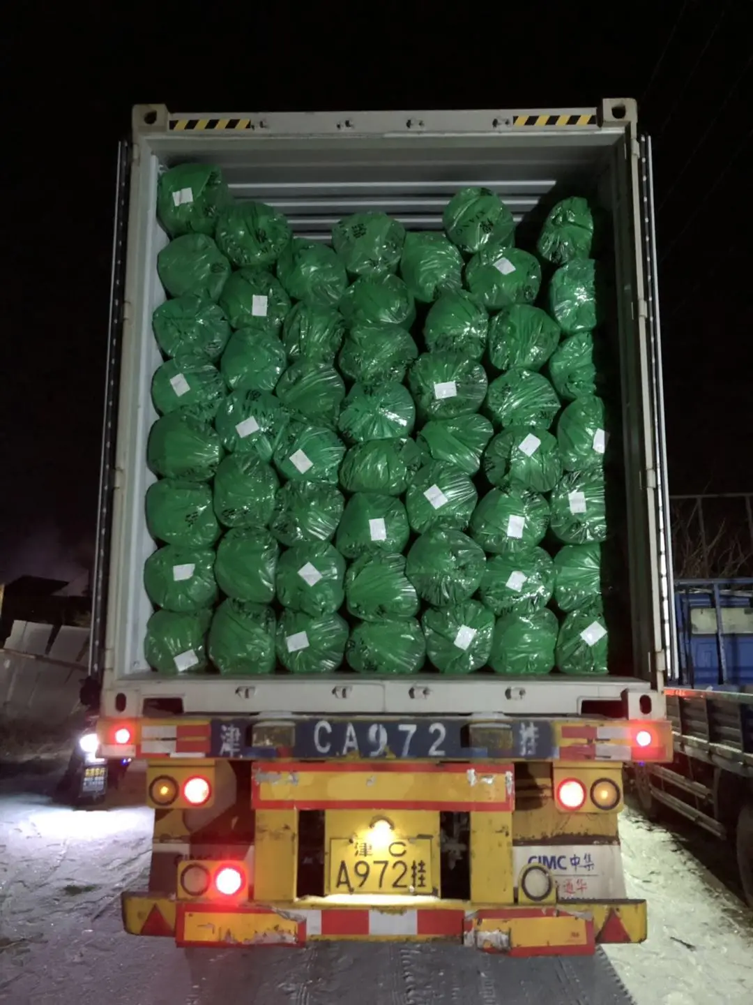 China Manufacturer Closed Cell Elastomeric Rubber Foam Insulation Sheets Adhesive Rubber Foam Roll