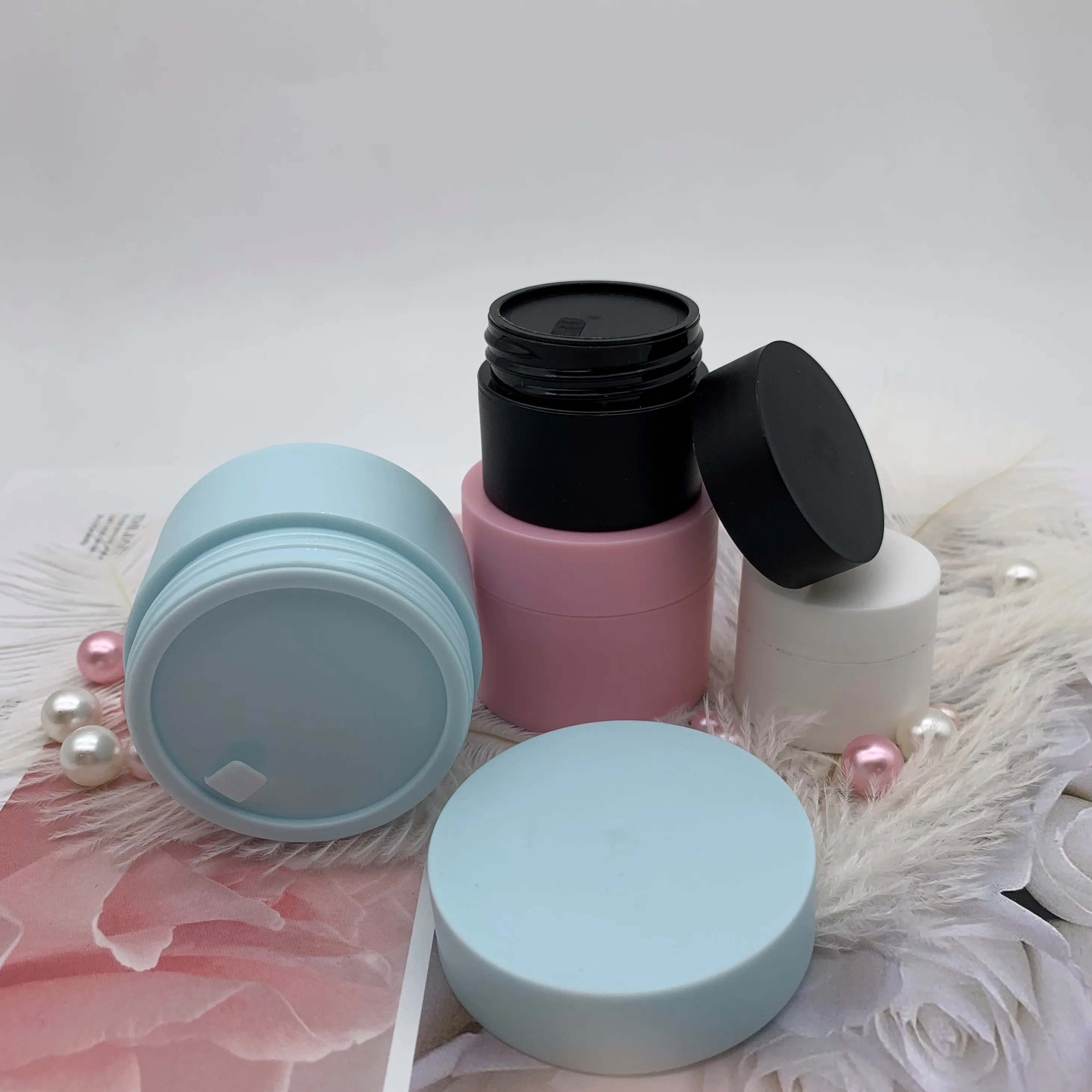 
5g 15g 20g 30g 50g Cosmetic Cream Jar Colored Skin Care Cream Jar PP Plastic Jar 