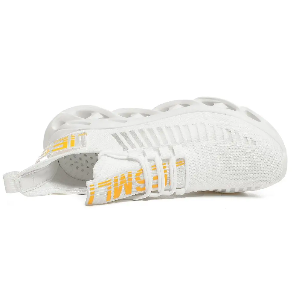 Large Size Men Running Shoe Twist Breathable Flying Knitted Casual