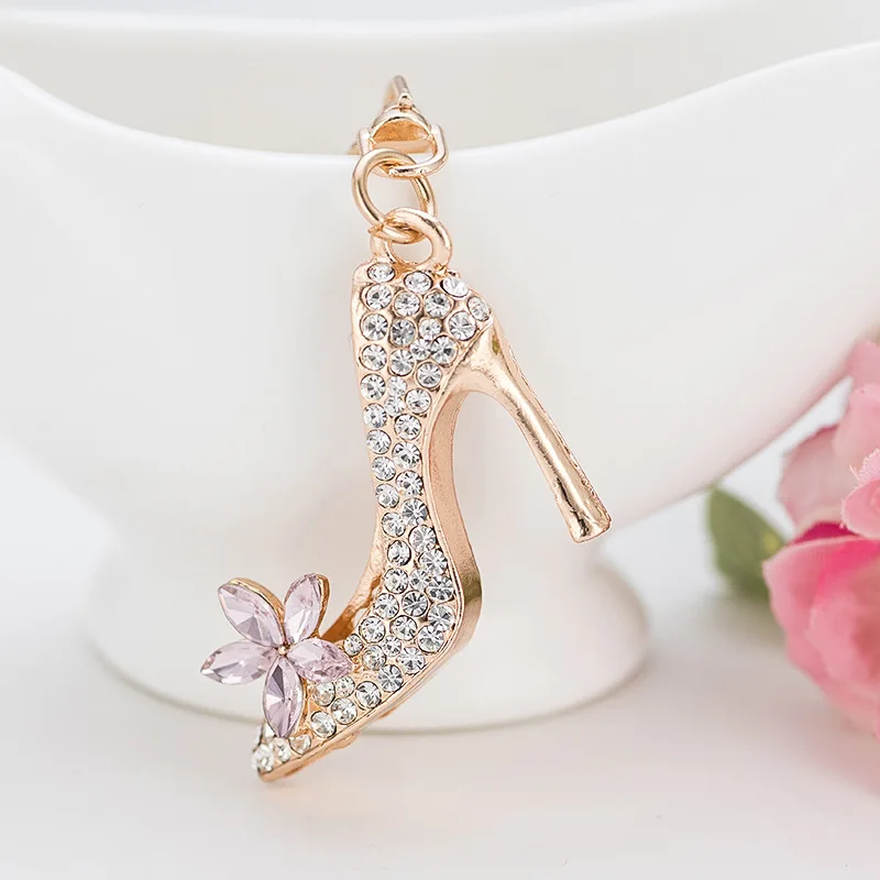 New Fashion Cute Creative Crystal Animal Pearl Bag Buckle Accessories Car Pendant Metal Key Chain