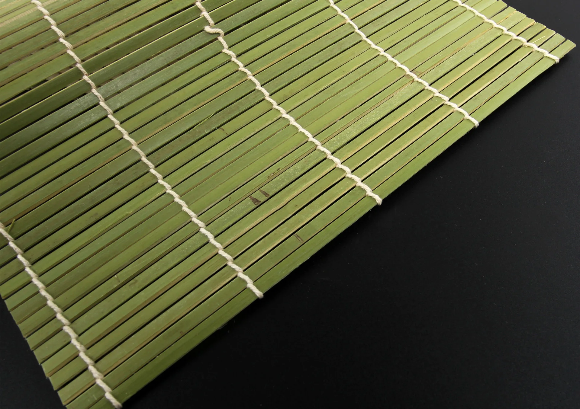 2021 Seaweed Wholesale Green Skin Home Use Desk Tool Mini Rolling Sushi Mat