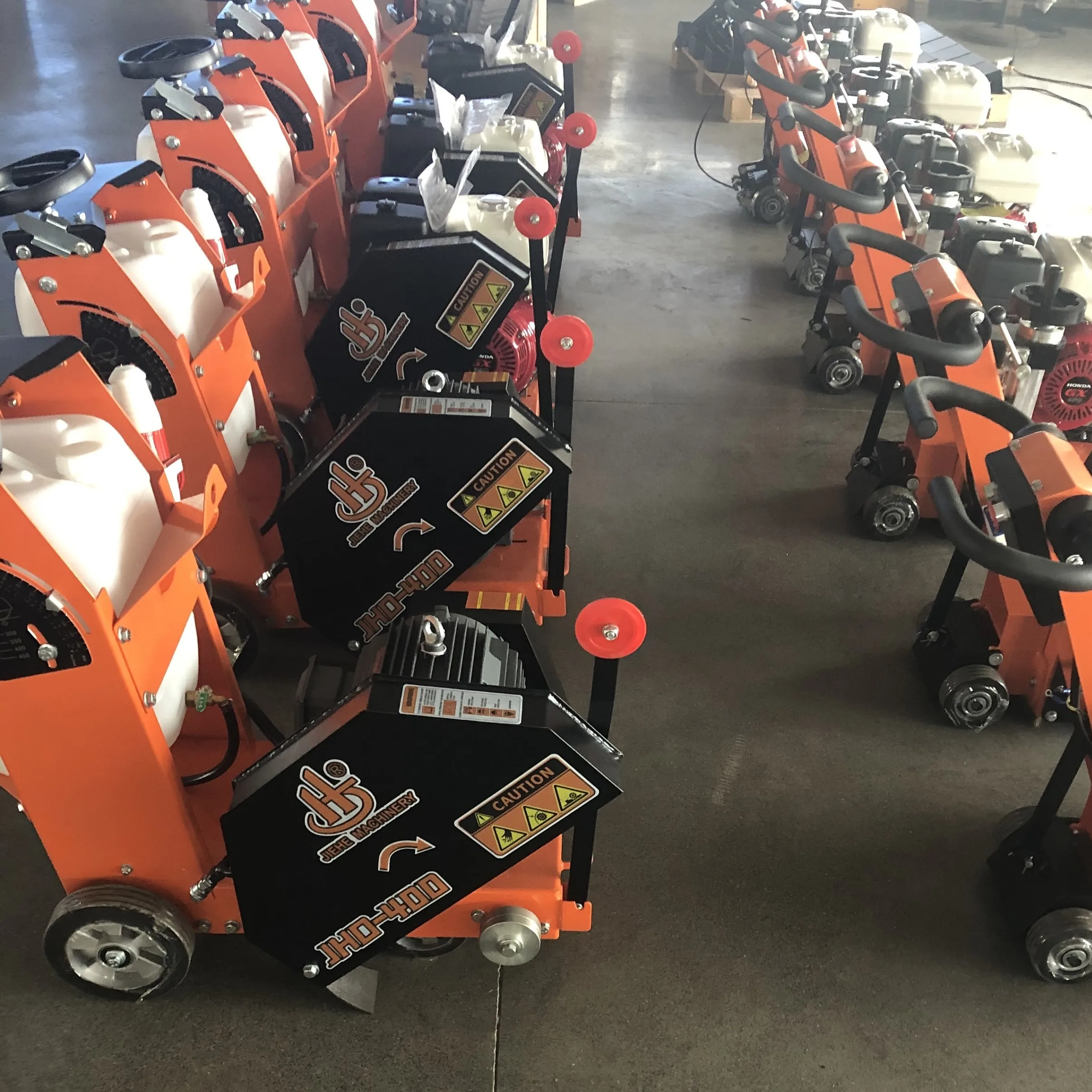 Walk-Behind Concrete Saw 20 in Blade Dia Wet 7 5/8 in Max. Cutting Dp Gasoline