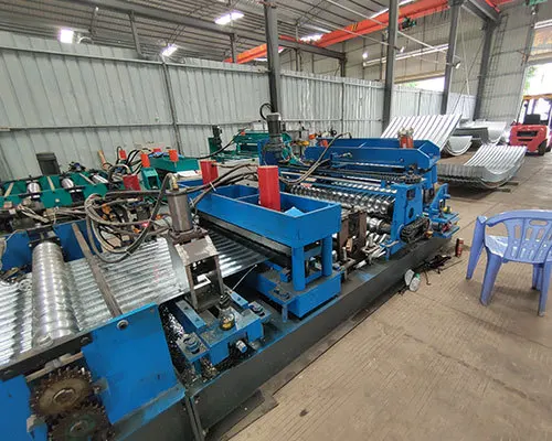 Factory Wholesale Easy to install Aquaponics Fish Tank Shrimp Tilapia Farming Fish Pond for Fish Farming Aquaculture System