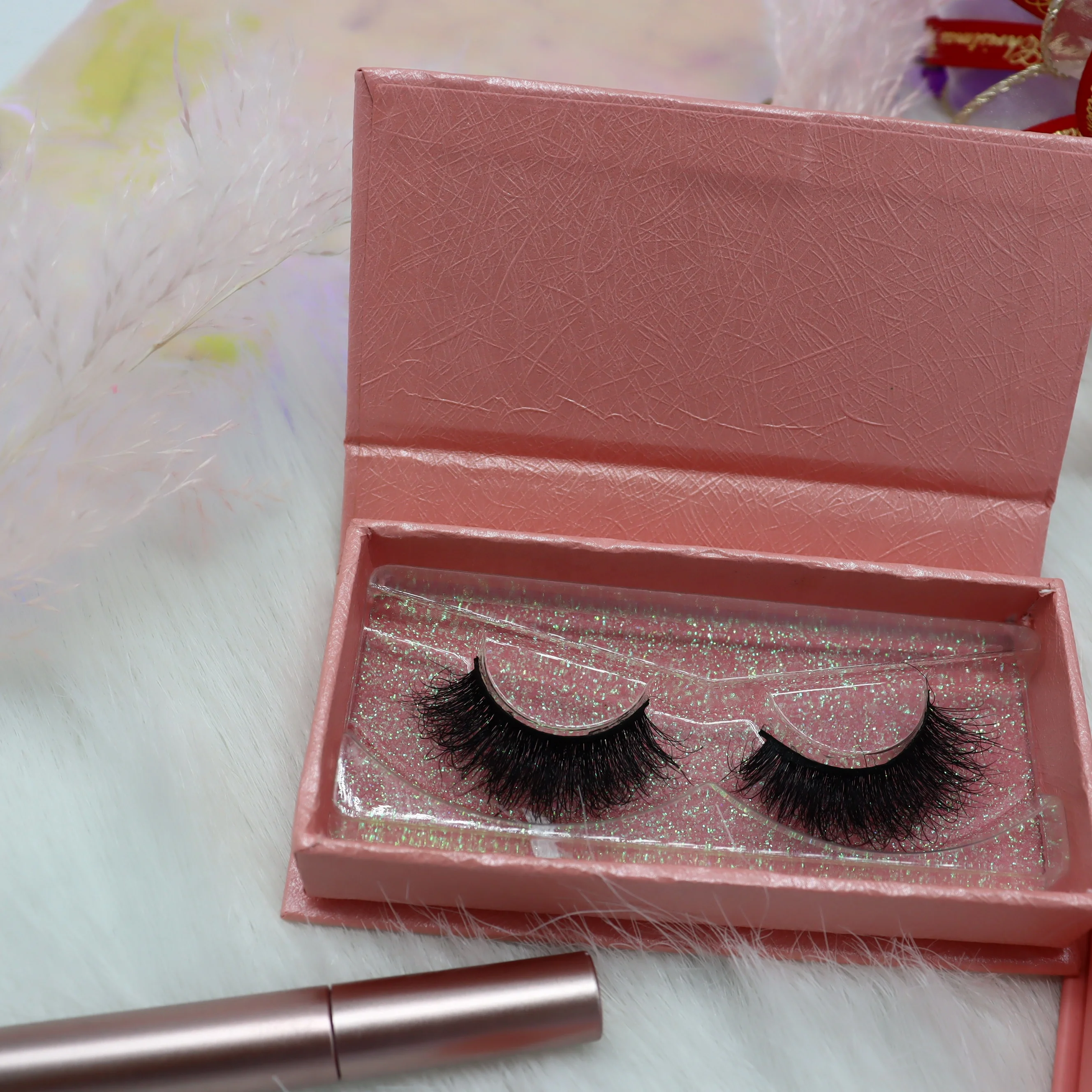 Alibaba best sell private label 3D Natural black mink lashes and custom eyelashes package