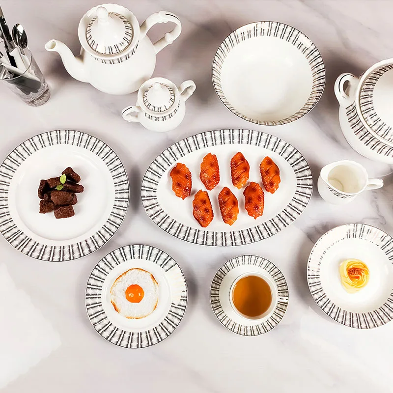 61 pcs Vintage Chinaware Tableware New Bone China Dinnerware Ceramic Dinner Plate Set Porcelain Luxury Dinnerware Dishes Sets