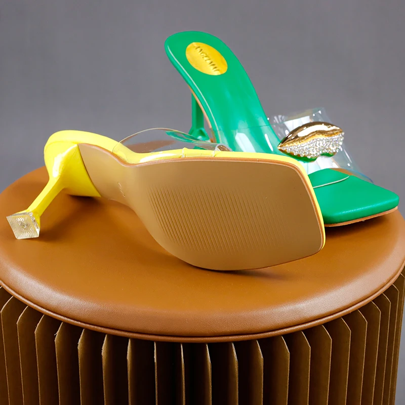 2022 New Women Slipper Sandals Thin Heel Mules Shoes Metal Lip Shape Rhinestone Transparent Sexy Party Dress Heeled Sandals