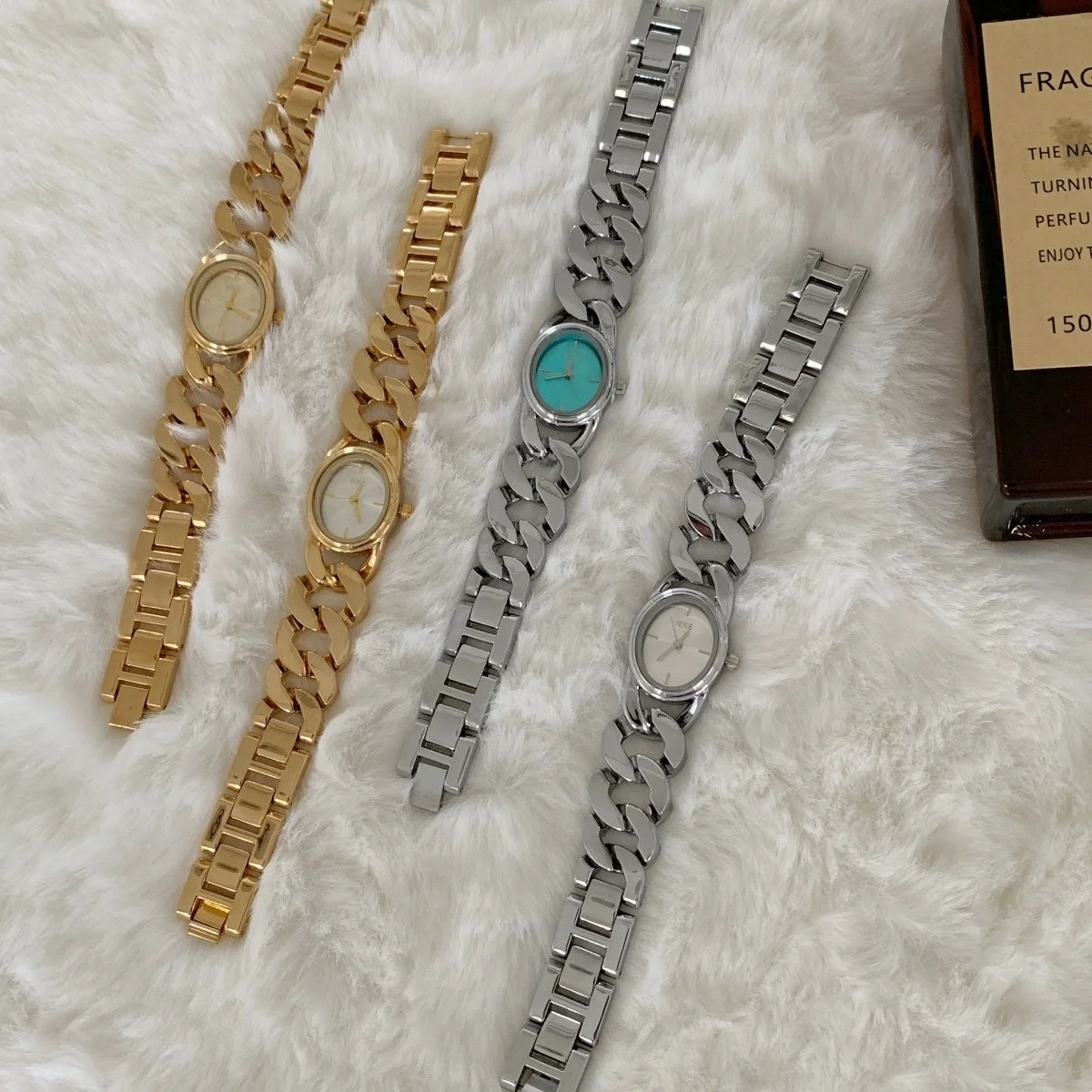 Vintage Retro Maldives blue oval dainty delicate exquisite  dial Vintage business woman office student wrist watch quartz