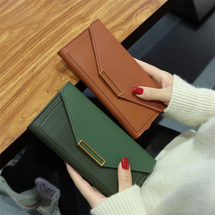 2024 New Female Personality Long Multi-Function Buckle Retro Slim Pu Leather Coin Purse