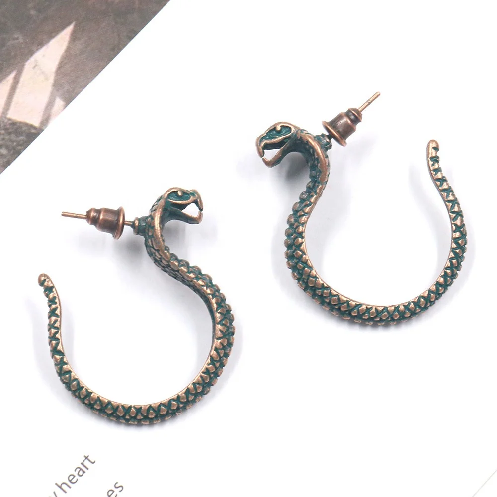 High Quality Charm Women Earrings Punk Hip Hop Luxury Retro Fashion Animal Snake Shape Earrings