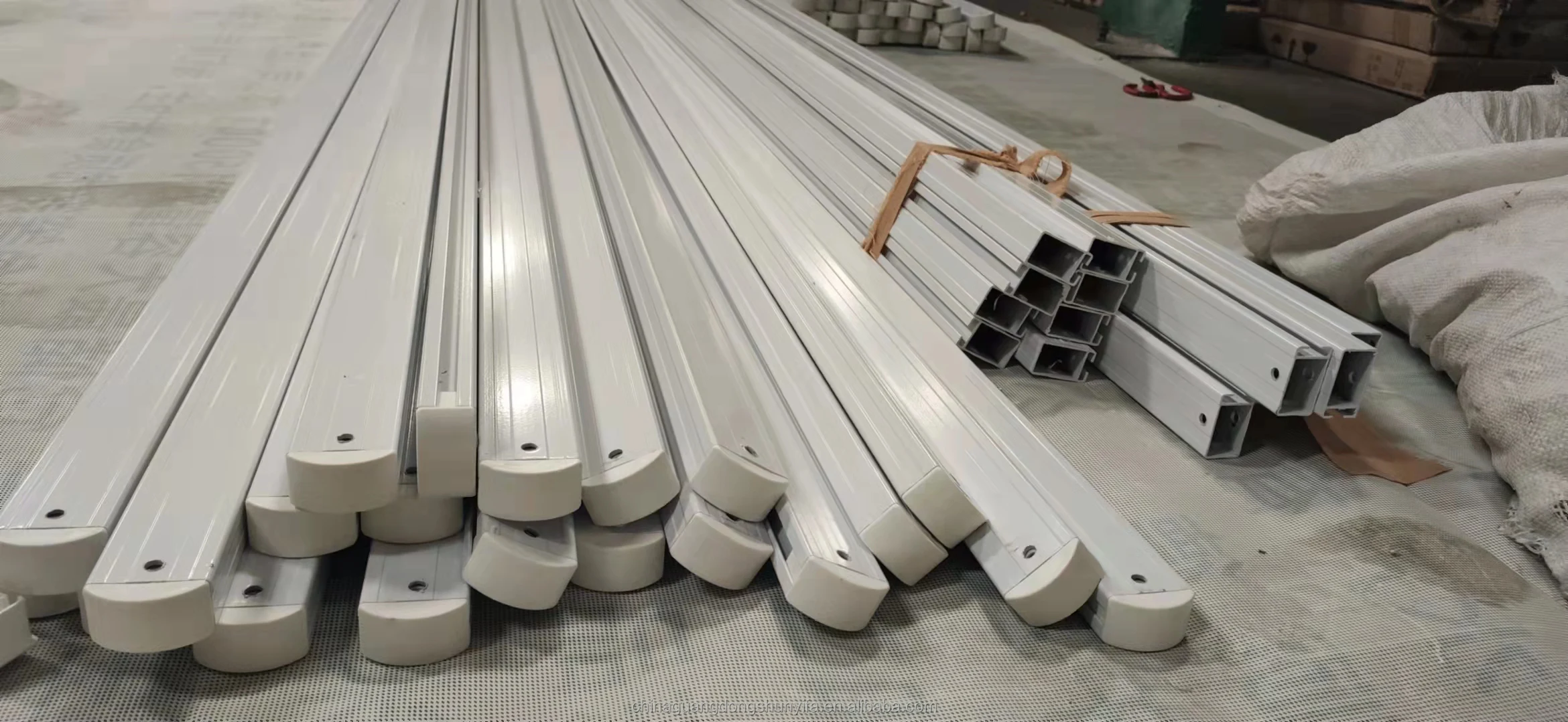 customized big size huge outdoor umbrella bear coffee drink bar parasol telescopic patio umbrella 5*5 furniture parasol