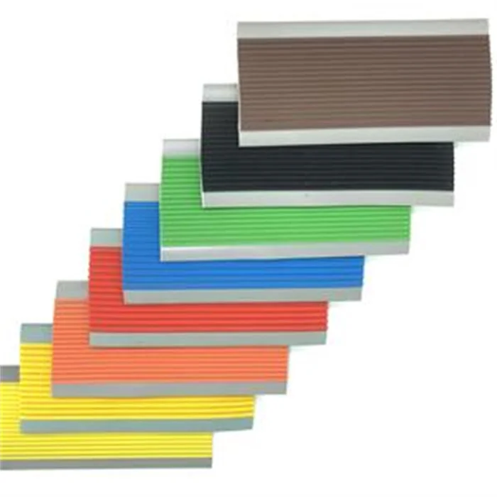 customized L shape PVC plastic protective anti slip  edge rubber nosing stair strip