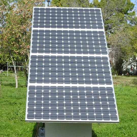 Solar panel systems that generate electricity in the morning and backup batteries at night