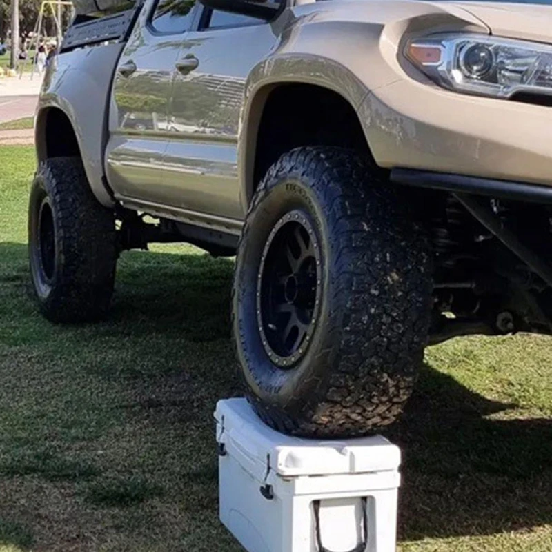 C101 Camping outdoor portable 25L incubator sea boat fishing PU ice package chest cooler box