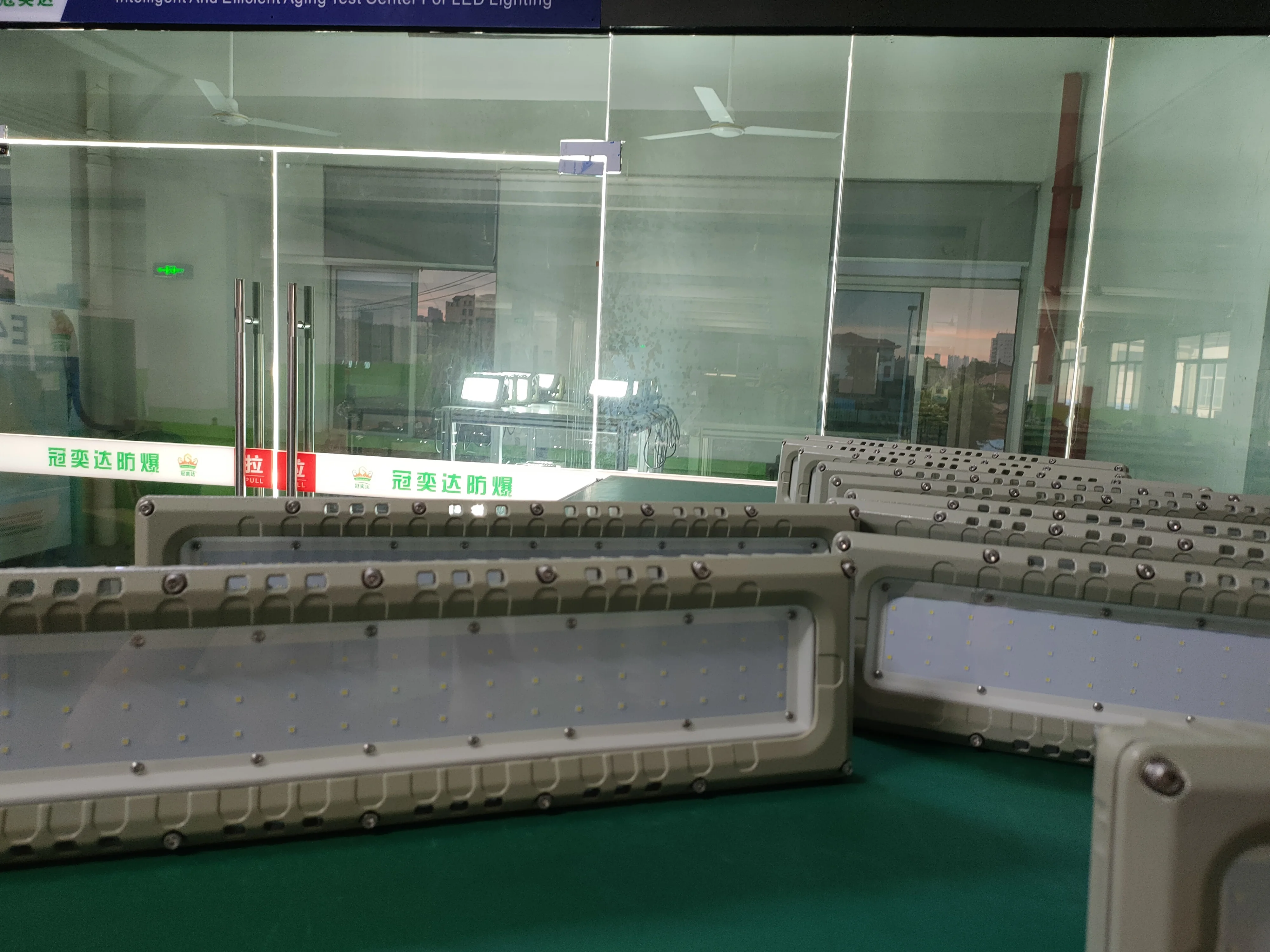 Hot Sale Explosion-proof Tri-proof Light 130lm/w Led Explosion Proof Light Anti-explosion Luminaires For Gas Station