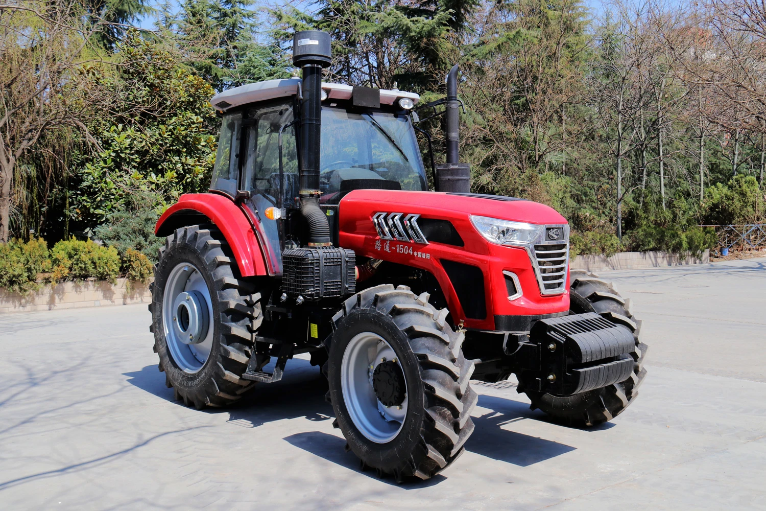  Сельскохозяйственный трактор LUTONG л.с. LT2004 садовый 4WD тракторный рыхлитель