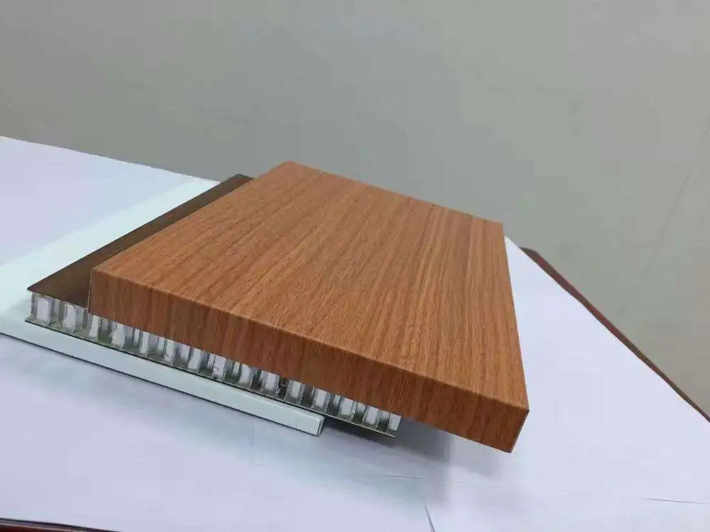 2024 New material Aluminum Honeycomb Panel Toilet Cubicle Doors For Public Toilet Stall In Atrractions