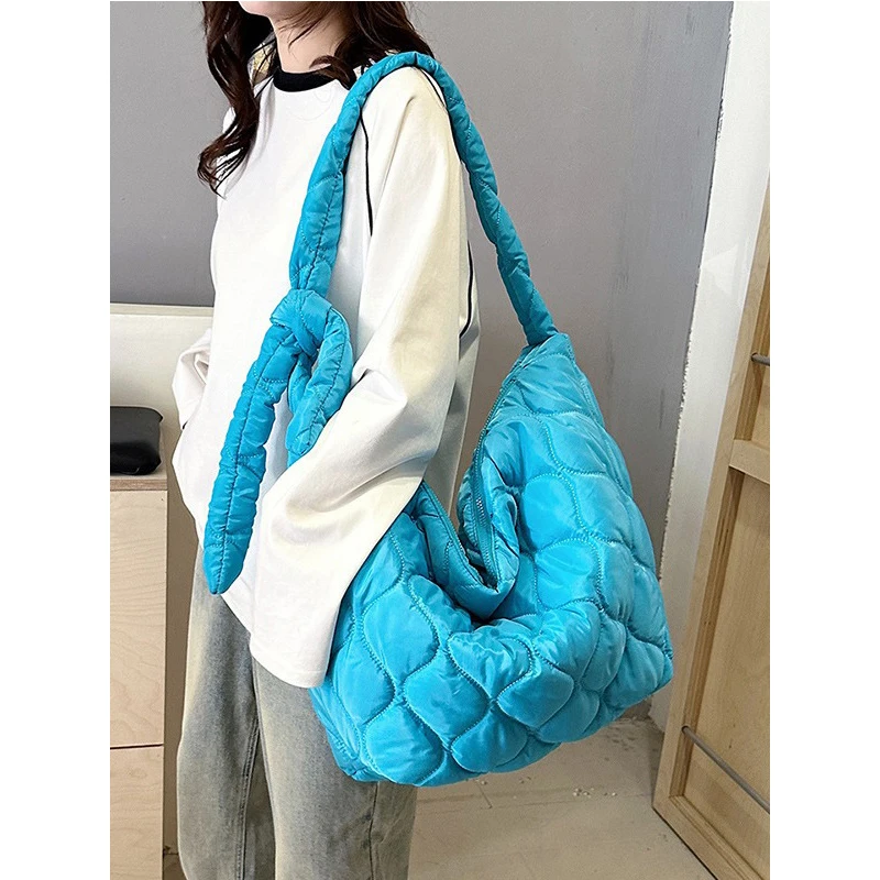 Fashion New Ladies Cute Clouds Bag Puffer Bubble Tote Bag Wrinkle Soft Shoulder Large Capacity Crossbody Bag for Women