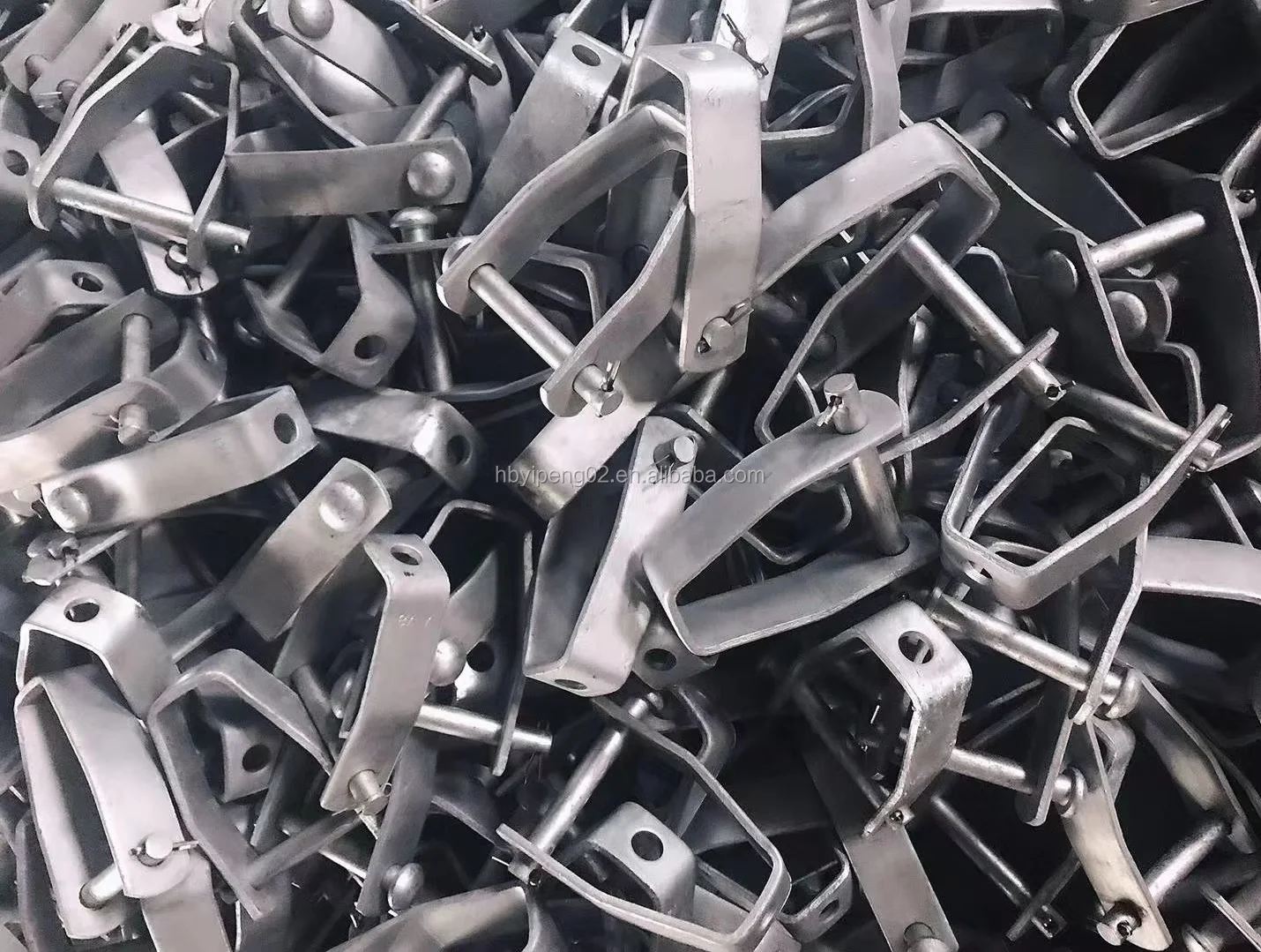 Pole Line Hardware Insulator Bracket Hot dip galvanized D type Brackets for Overhead Transmission Accessories