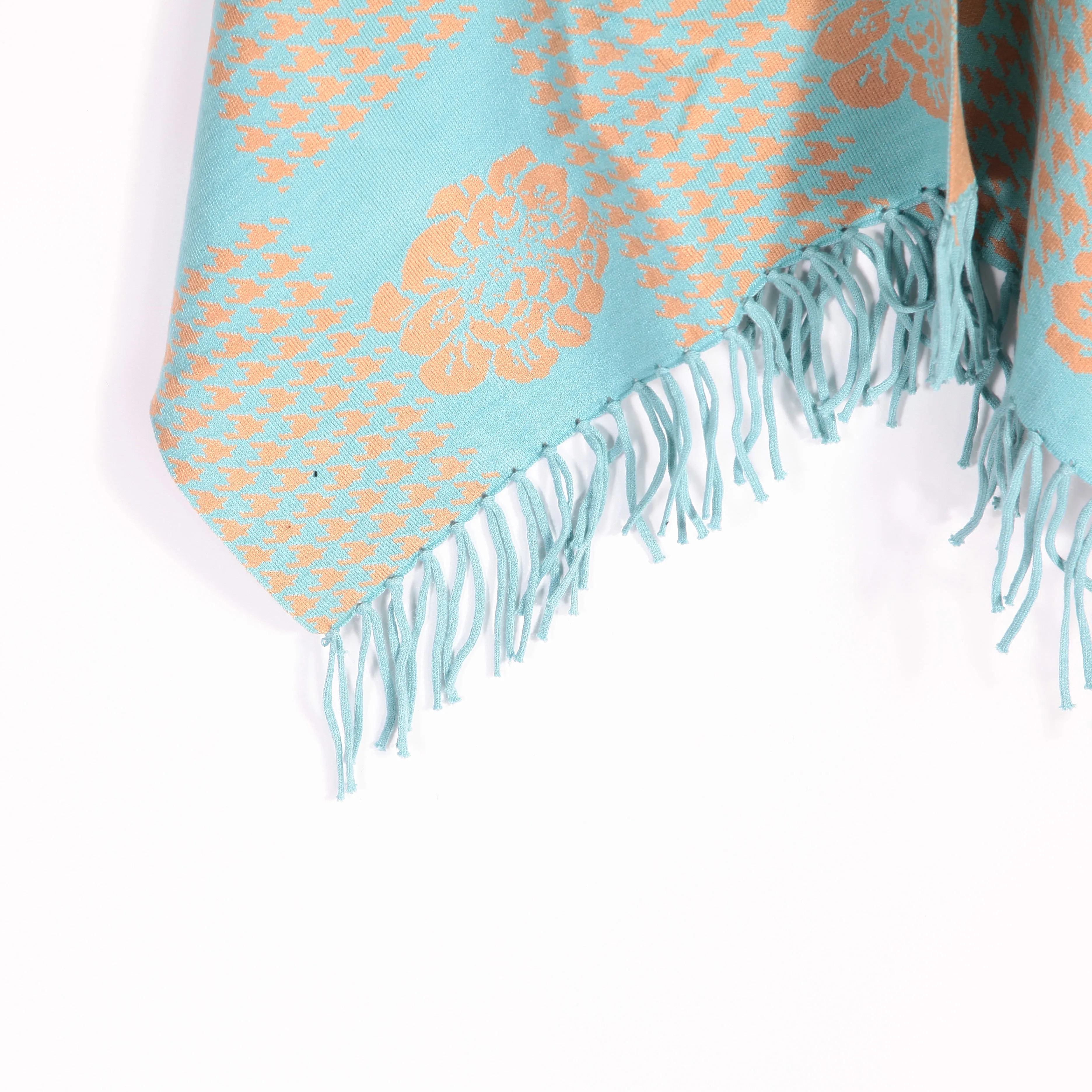 
Wholesale Spring 2021 New Arrival Turn Down Neck Women Knitted Poncho Sweater Patterns Shawl Crochet Poncho For Women Sweater 