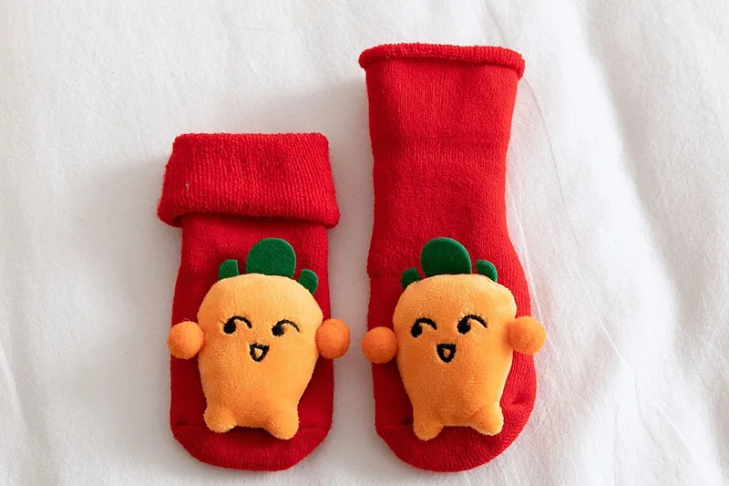 Kids Winter Anti Slip Warm Red Socks Santa socks with Rubber Spots Christmas Stocking Christmas Socks for Baby