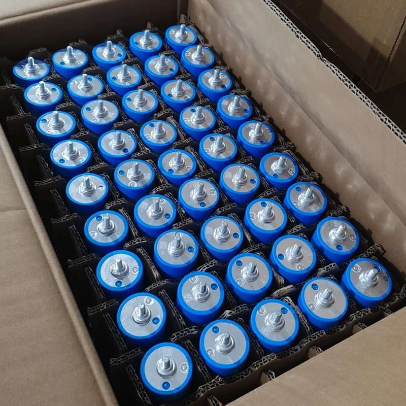 40135 C40 Lifepo4 20000mAh Cylindrical Cell LFP Lithium Ion Battery 3.2V 20Ah Cylinder 40135 Lifepo4 Battery