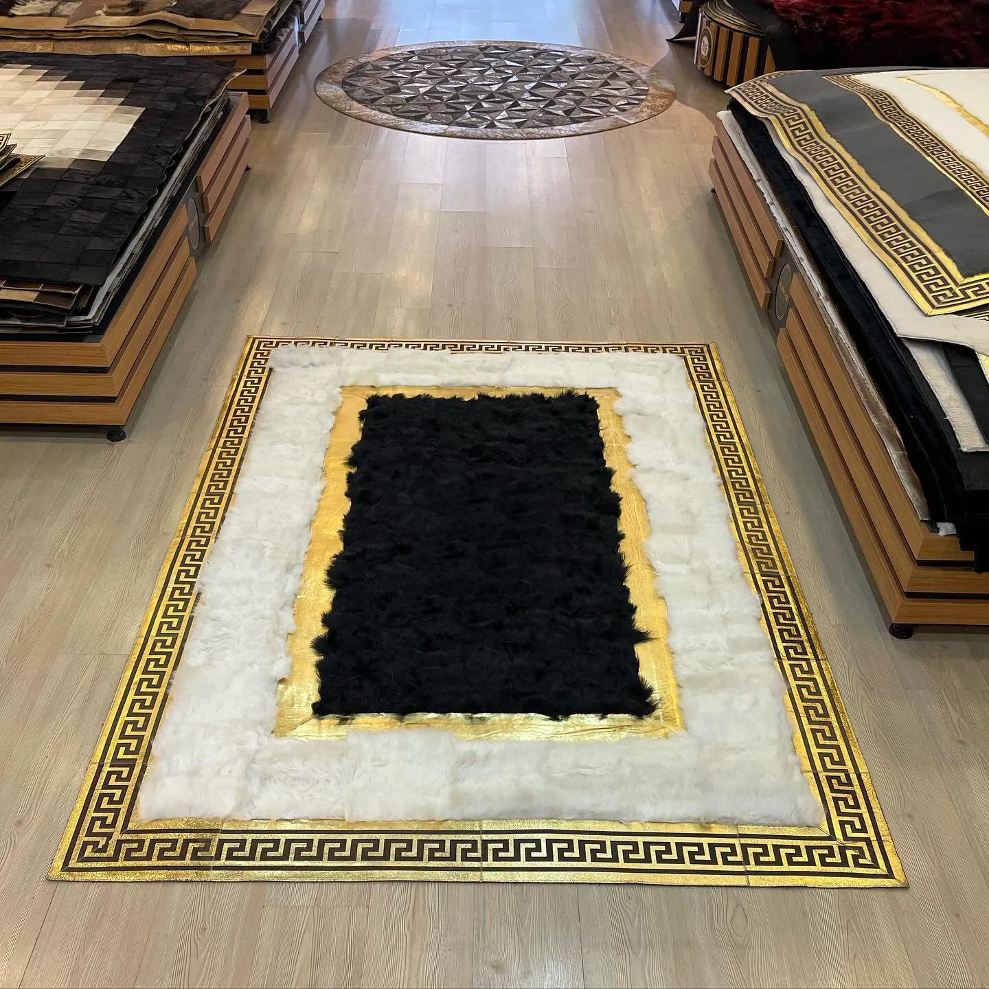 White Patchwork Sheepskin Faux Carpet Long Hair Patchwork Rabbit Fur Carpet