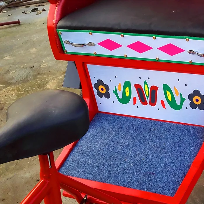 Pedal human-powered passenger three-wheeled bicycle scenic spot manned bicycles can be customized colors