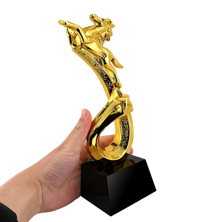 2024 Newest Business Trophy Awards Customized Creative Award Ceremony Thumb Resin Any Competitions Gift Sports Events Trophy