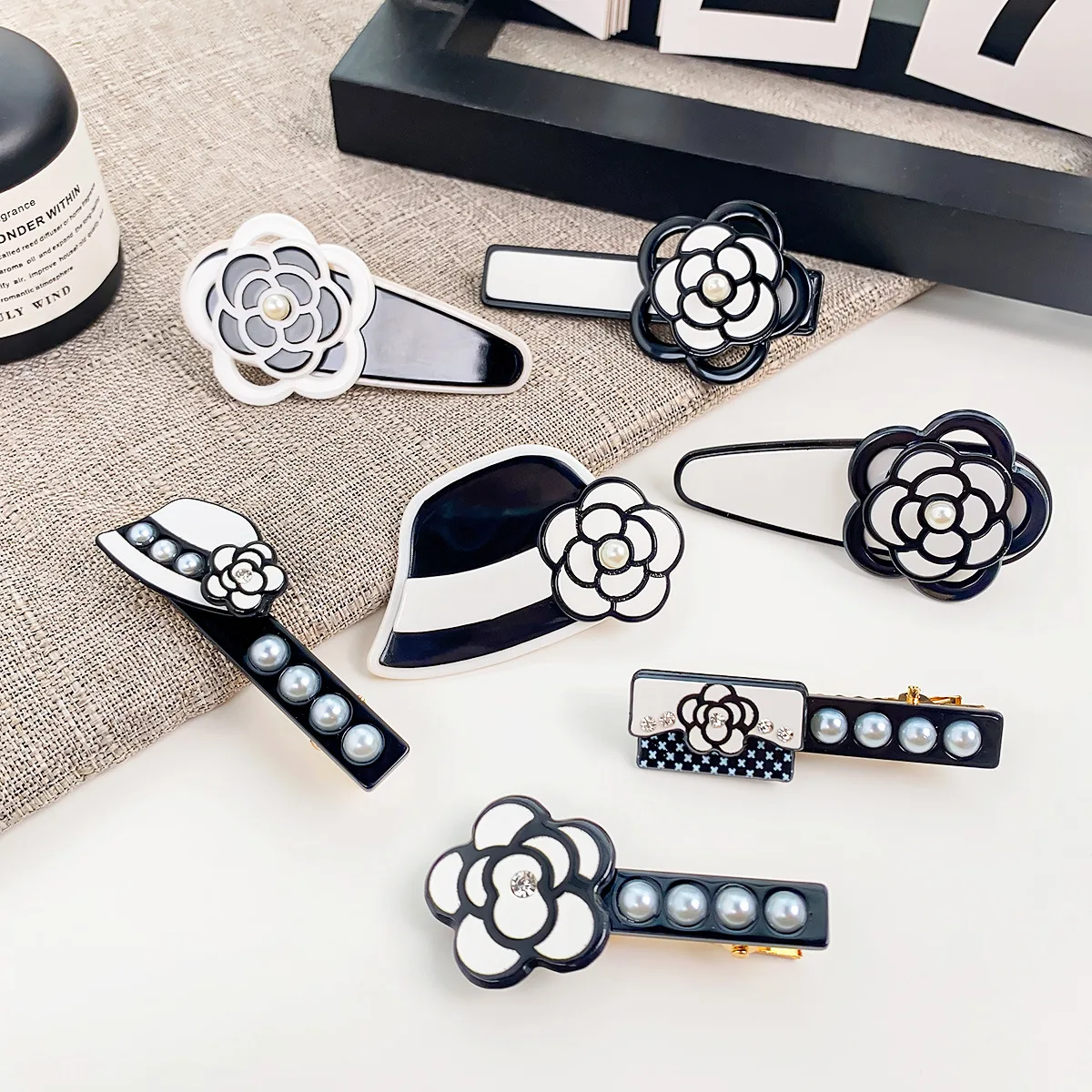 Classical Designer Hair Accessories Luxury Snap Flower Hair Clips For Women Bangs Hair Clip Wholesale