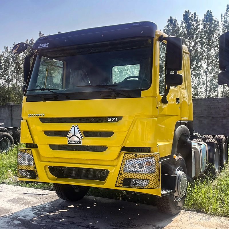 Hot Sale Sinotruk HOWO Tractor Truck 6x4 Prime Mover With Trailer Head 371hp Diesel Tractor Truck For Sale