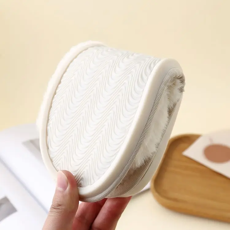 Soft customised 2024 furry pattern soft women slipper for home ladies famous winter slides